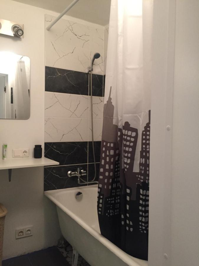 Apartamenti Zirnis แซซิส ภายนอก รูปภาพ