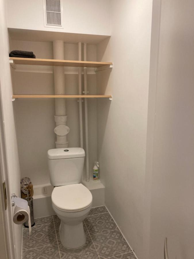 Apartamenti Zirnis แซซิส ภายนอก รูปภาพ
